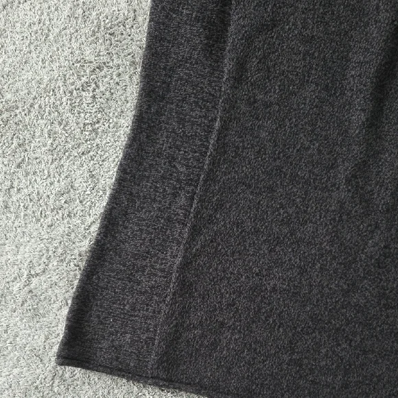 *CLOSET CLOSING 7/31* Sundance Charcoal Henley Sweater Medium - Picture 5 of 5